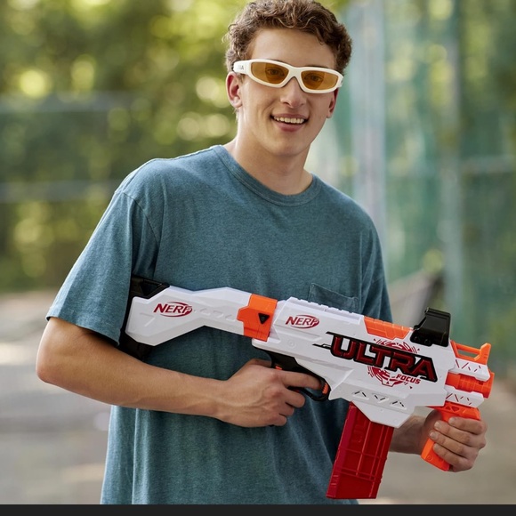 Nerf Ultra Focus Blaster - White and Orange - Picture 1 of 8